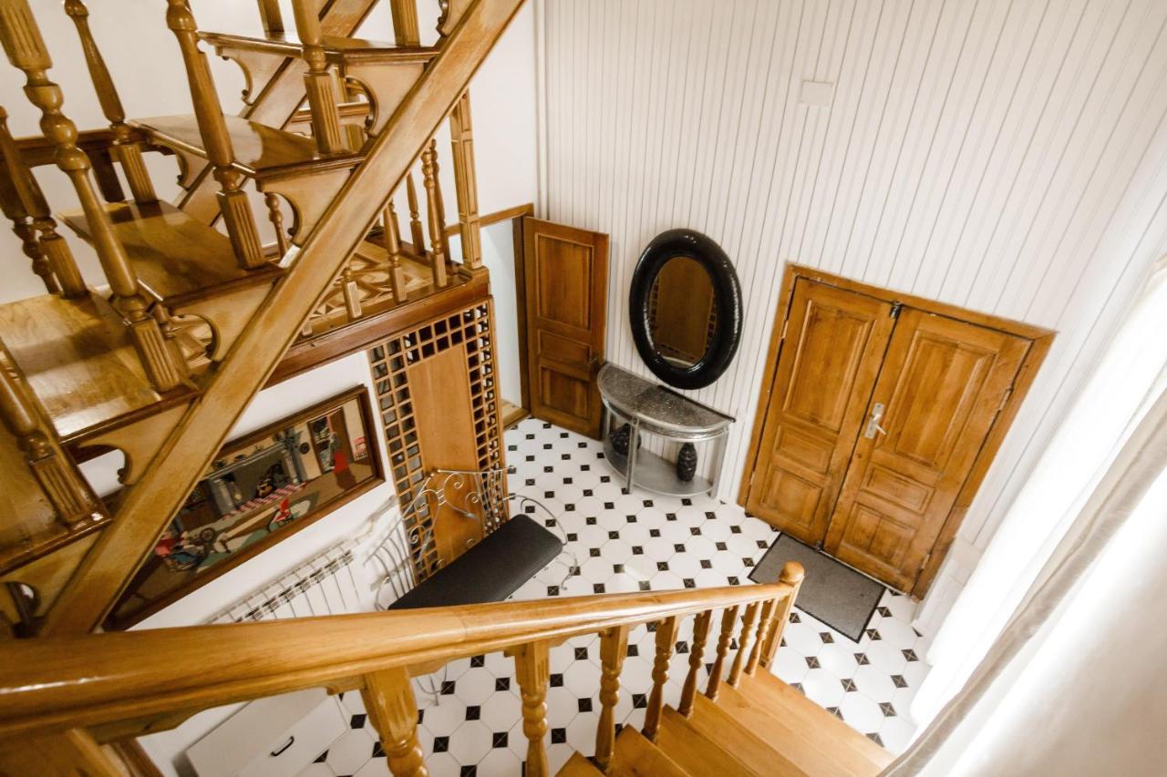 Katerynynska Street 3-Bedrooms Apartment Odesa Exterior photo